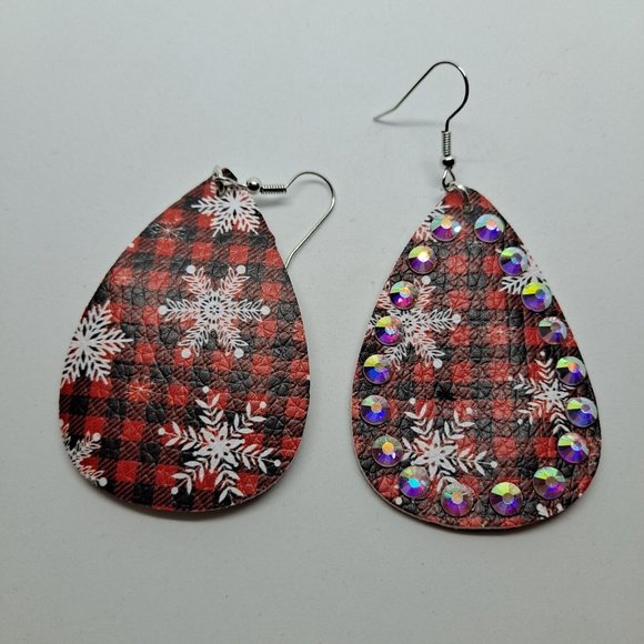 Christmas Earrings Tear Drop Buffalo Plaid Snowflake Bling Faux Leather Red Hook - Picture 3 of 5